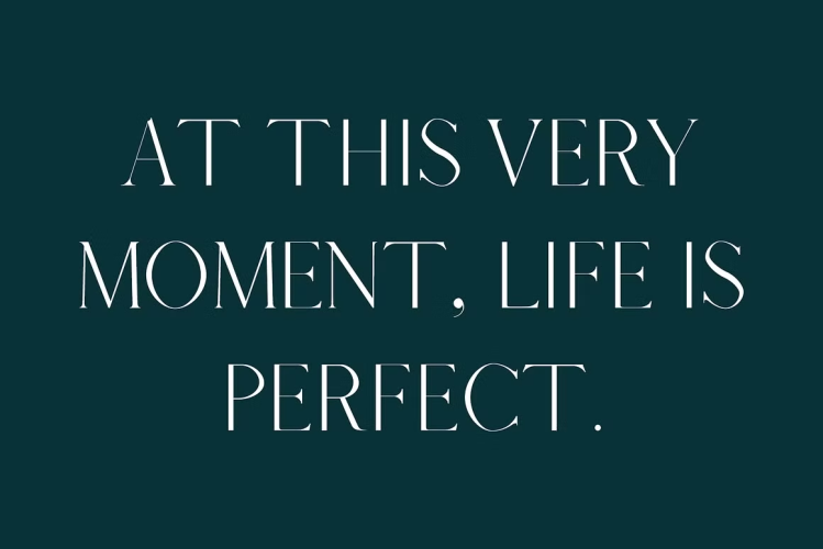 Afrah Font free download preview 2 – Serif Fonts font